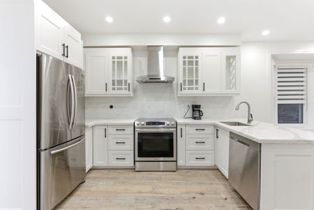 For Lease - 1297 Davenport Road, Toronto, Ontario - Photo 4