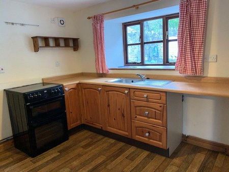 2 bedroom semi-detached house to rent - Photo 3