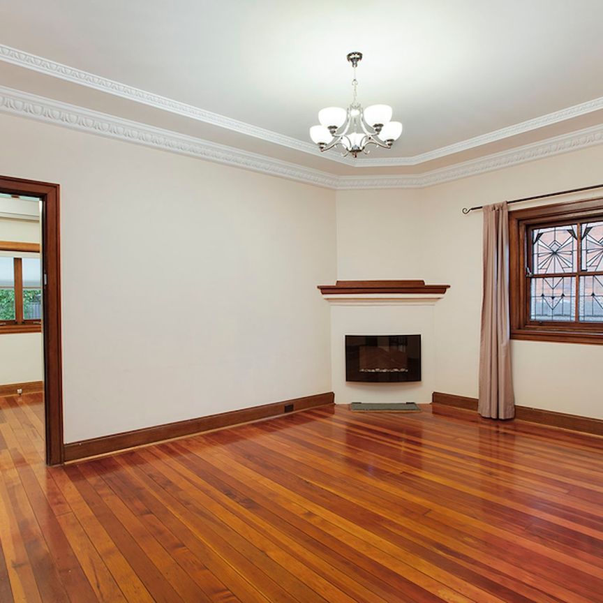 18 Aboud Avenue, Kingsford. - Photo 1