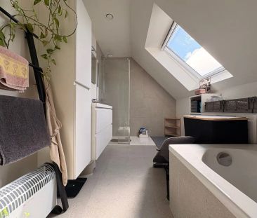 Nieuwbouw duplex-appartement met groot terras, autostaanplaats en fietsenstalplaats - foto 3