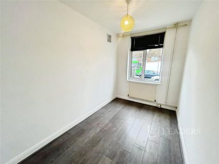 3 bedroom bungalow to rent - Photo 5