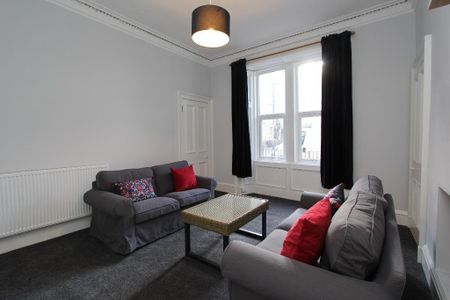 2 bedroom flat to rent - Photo 4