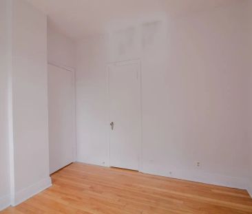 Lennox-Deacon — 1 Bedroom - unit 0C17 - Photo 5