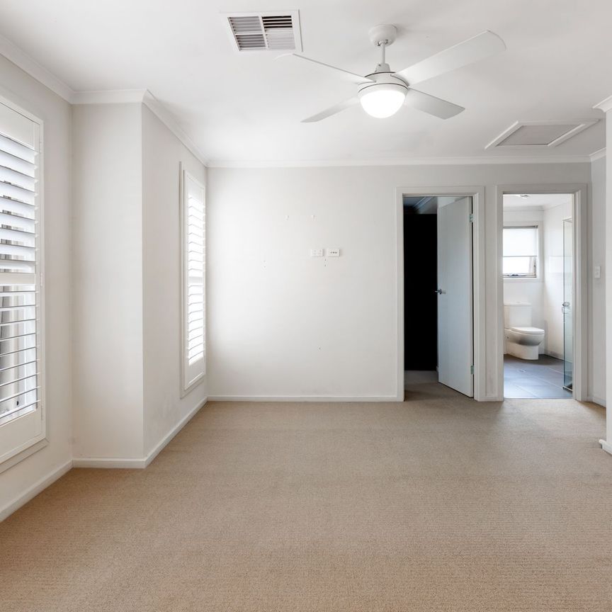 Beautiful 4-Bedroom Family Home for Rent! - Photo 1