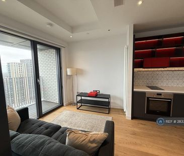 Studio to rent - Photo 1