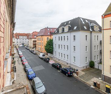 Balkonwohnung im Denkmal, mit großem Tageslichtbad, nahe dem Elbepark. - Photo 3