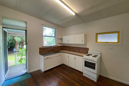 2/70 Tweed Street - Photo 4