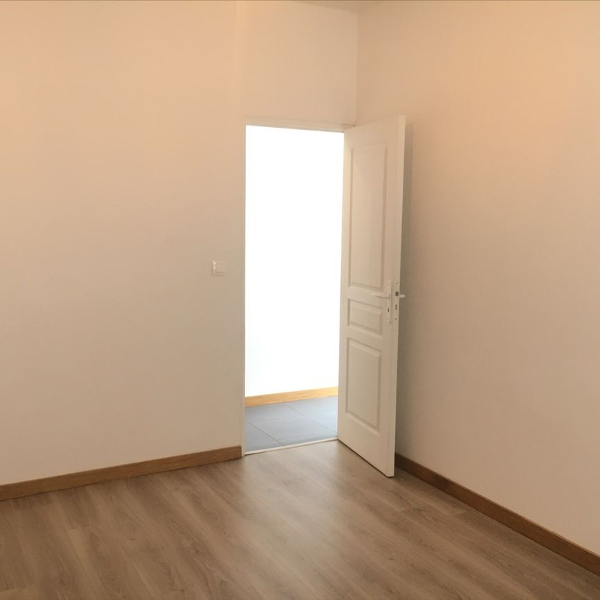 Location Appartement 2 pièces 35m² - Photo 1