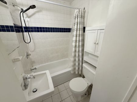 For Lease - 198 Dunn Avenue Unit# 203, Toronto, Ontario - Photo 5