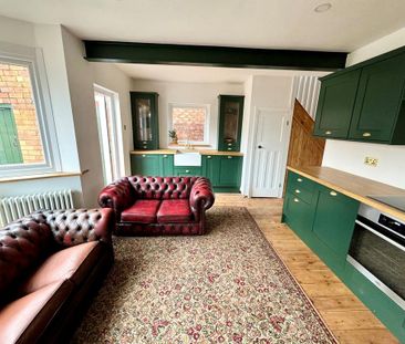 3 bedroom semi-detached house to rent - Photo 3