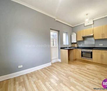 1 bedroom property to rent in Westcliff On Sea - Photo 1