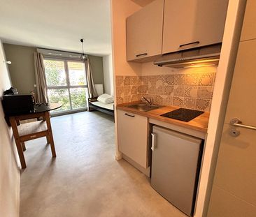 Location Appartement 1 pièce 21m² - Photo 4