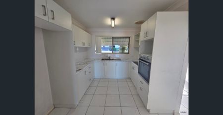 Duplex in Prime Banora Point Location - Photo 3