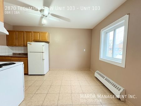 SPACIOUS BACHELOR APARTMENT NEAR HURON CHURCH + HYDRO - Photo 5