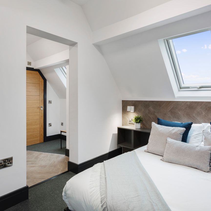 Flat 3 - Photo 1