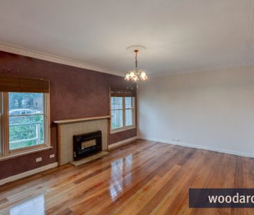 Charming Ringwood Home - Photo 4