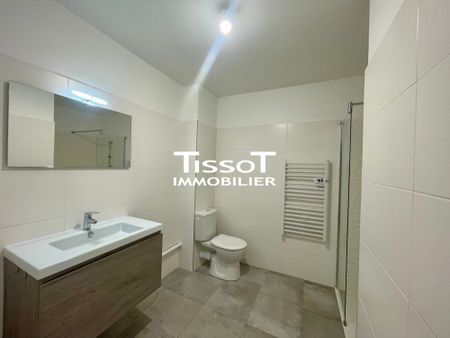 Location Appartement 2 pièces 43m² NIMES 30000 - Photo 4