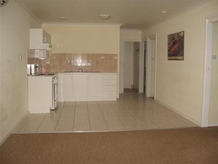3 BEDROOM DUPLEX - Photo 2