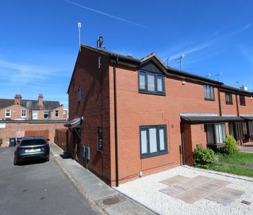 2 bedroom semi-detached house to rent - Photo 2