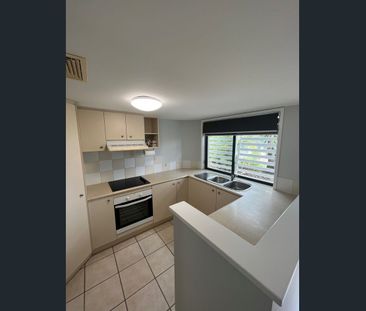 Resort-Style Living Featuring Gym, Pool, Spa And Sauna! - Photo 1