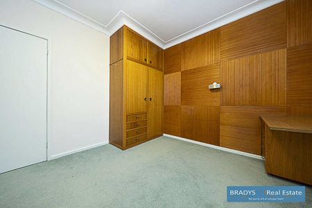 102 Hopetoun Circuit, Yarralumla ACT 2600 - House For Rent | Domain - Photo 3