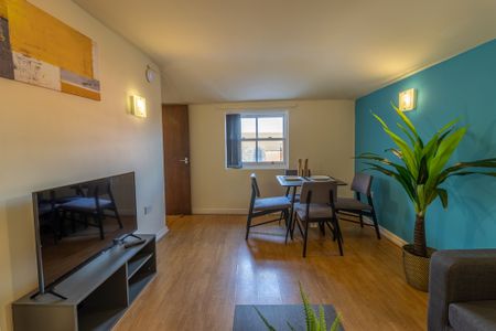 5 Bed Student Accommodation - Photo 3