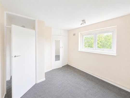 2 Bedroom Flat To Let - Photo 1
