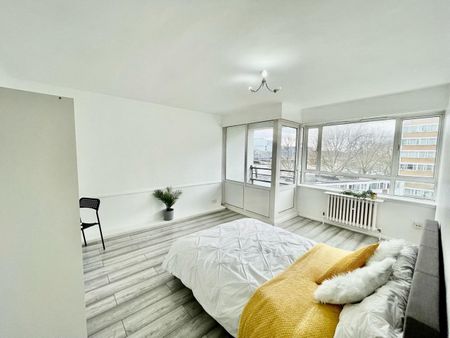 3 Bed Flat, Ripley House, SW1V - Photo 3