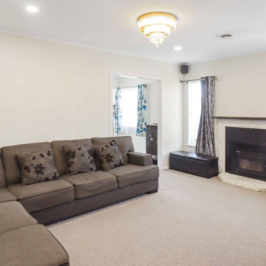 3 bedroom home for rent in Papatoetoe! - Photo 1