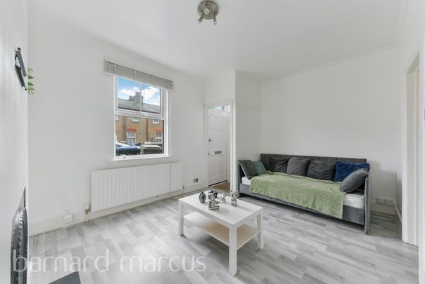 Quainton Street - Photo 1