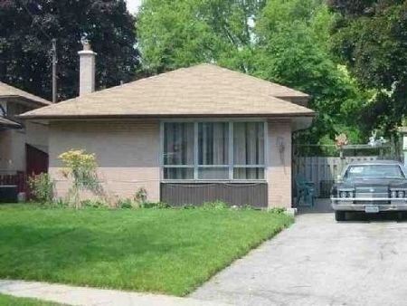For Lease - 18 Stoney Creek Drive Unit# Lower, Toronto, Ontario - Photo 3