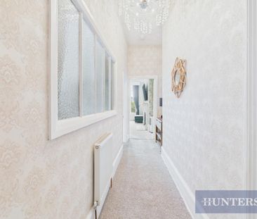1 bedroom Flat To Let Total Size: 739 SQ FT - Photo 2