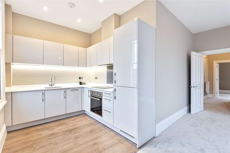 In a small development of 13 properties is this modern 1 bedroom apartment to rent within the Castle Hill conservation area. - Photo 3