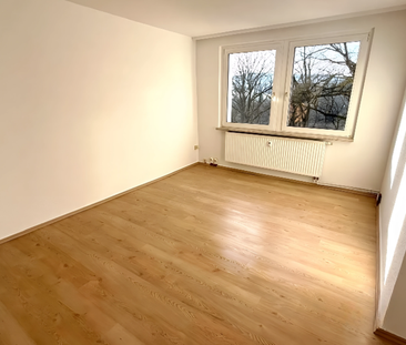 Top renovierte Zweizimmerwohnung in Netzschkau neue Einbauküche - Photo 4