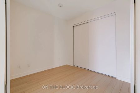 3071 Trafalgar Road #507 - Photo 4