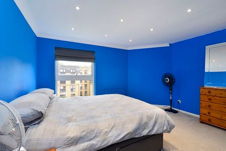 Charterhouse Road, Godalming - 3 bedrooms Property for lettings - Seymours - Photo 5