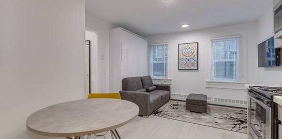 Pet Friendly - Available February 1st - Furnished Studio @ 1425 Haro - Photo 2