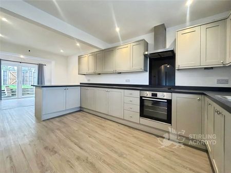 Applegarth Avenue, Guildford, Surrey, GU2 8LX - Photo 5