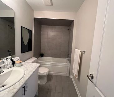 For Lease - 441 Brooklyn Common, Oakville, Ontario - Photo 6