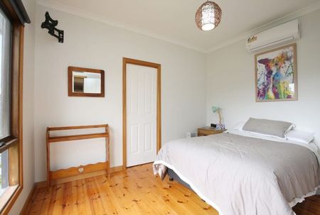 9 Helen Street, East Geelong - Photo 4