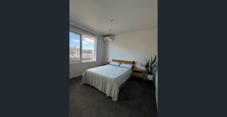 Sunny Style In Lifestyle Pocket - Photo 4