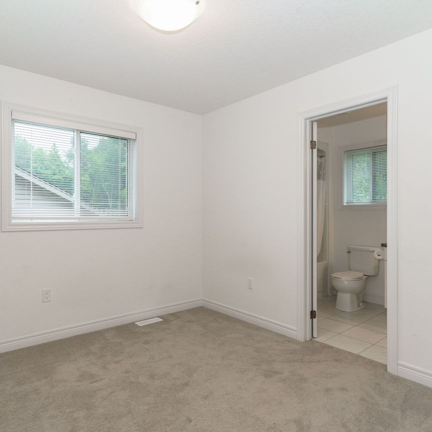 For Lease - 14 Braeside Crescent, Huntsville, Ontario - Photo 1