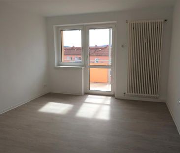 Schöne 4-Zi.-Wohnung mit Balkon im Zentrum! - Photo 6