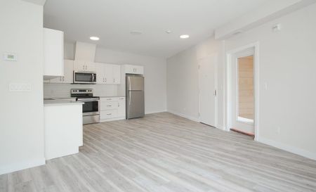 206-18 Picardy Place - Photo 3