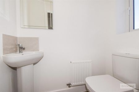 3 bed House - Terraced To Let - Photo 5