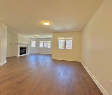 For Lease - 5439 Planters Wood Court, Mississauga, Ontario - Photo 2