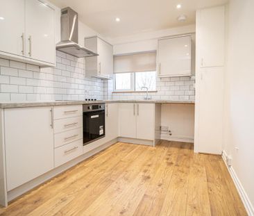 2 bedroom ground floor flat to rent - Photo 1