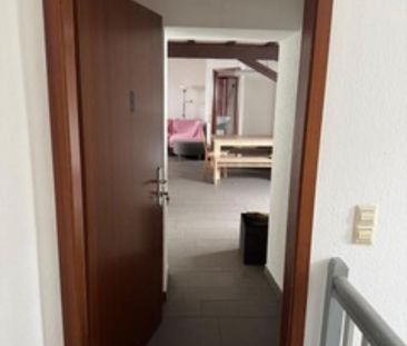 Zwei Zimmer Mansarde in charmantem im Altbau Bad Säckingen - Photo 2