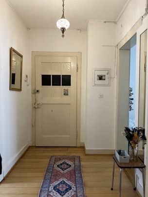 Cozy 2.5-room apartment in St. Johann! - Photo 1