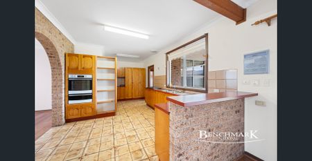 Family Home - Photo 2